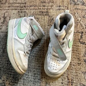 Nike Kids White High Top Sneakers sz 12